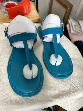 AEROSOLES Teal T-Strap Sandals with Buckle Ankle Strap